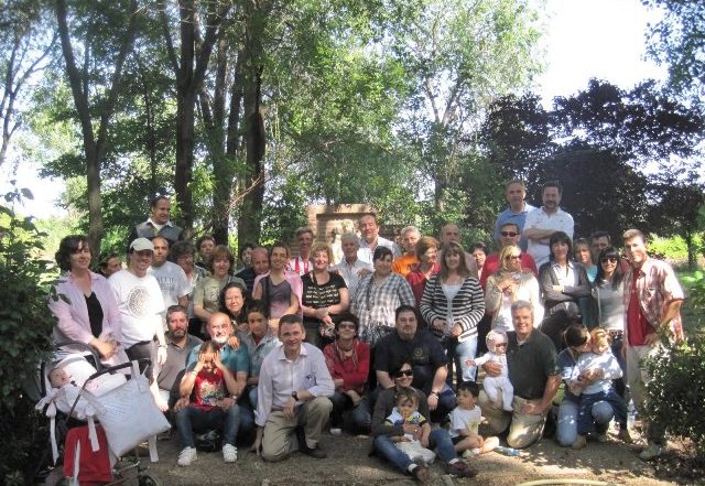 Foto de familia de la romería en Meco
