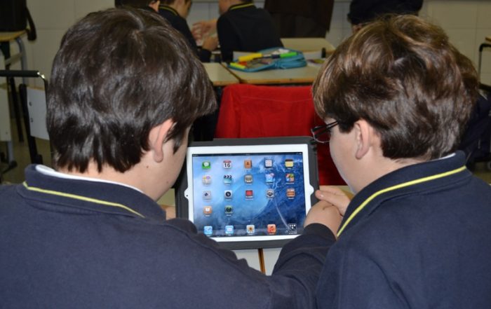 Cada dos alumnos, un iPad